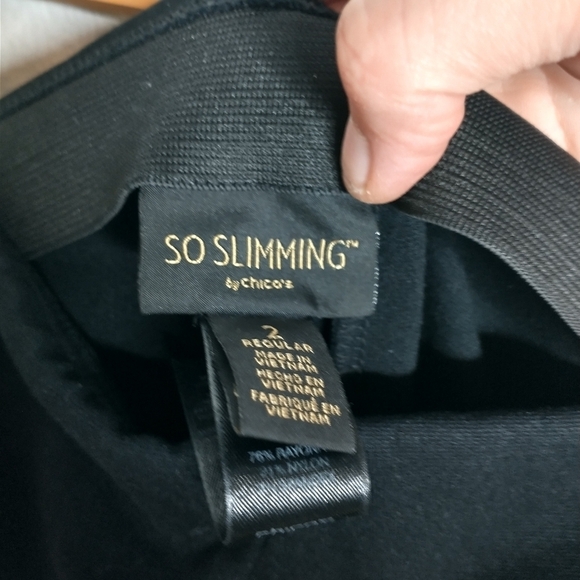 Chico's So Slimming Ponte Knit Black ankle trousers, slim, size 2/M - Picture 3 of 7